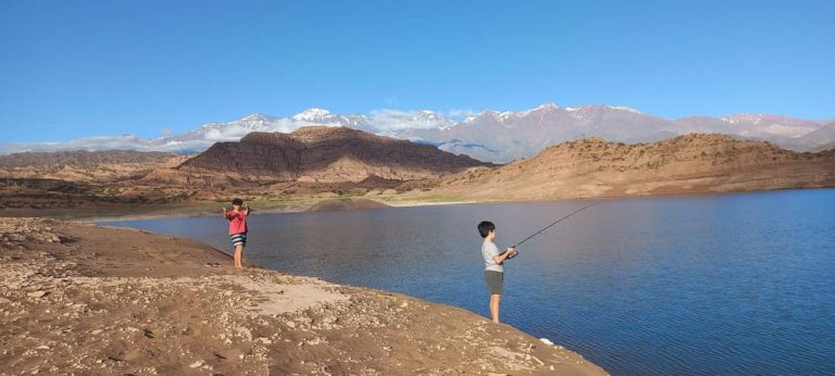 Dique Potrerillos ( Mendoza)